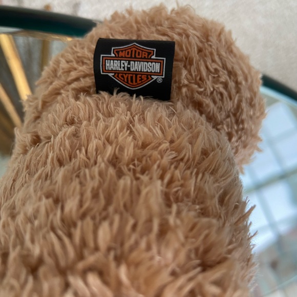 Harley Davidson Stuffed Animal - Teddy Bear with Hartley T-Shirt - Picture 4 of 9